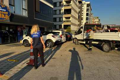 Bursa Nilüfer Zabıtası'ndan tabela temizliği