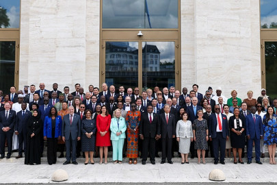 TBMM Başkanı Kurtulmuş, Cenevre’de aile fotoğrafında