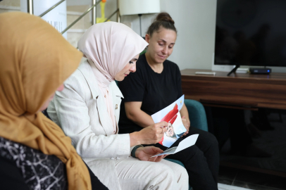 Bakan Göktaş, Erdoğan'ın mektubunu Yalova'da şehit ailesine ulaştırdı