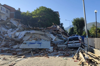 Bursa Büyükşehir depremde Balıkesir'in yanında