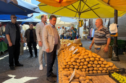 Başkan Aydın, Muradiye Pazarı’nda esnaf ve vatandaşla buluştu