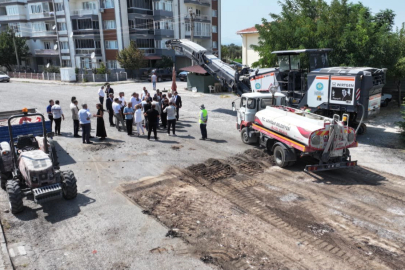 Başkan Dutlulu Akhisar’da Asfalt Çalışmalarını İnceledi