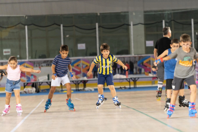 İzmir’de tekerlekli paten kursuna ilgi yoğun