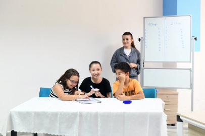 Bursa Osmangazi'de kitap dostları yarıştı