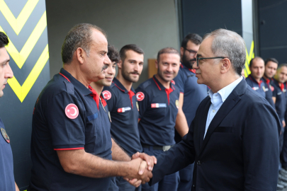 Kocaelili itfaiyecilere Büyükşehir'den moral ziyareti
