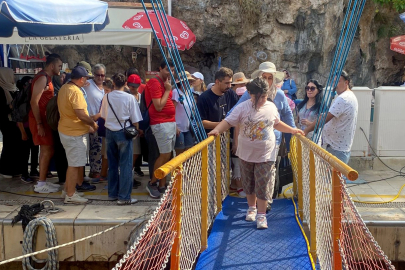 Muratpaşa’dan özel çocuklara mavi yolculuk