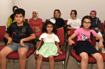 Bursa Osmangazi’de çocuklara mektup alışkanlığı kazandırıldı