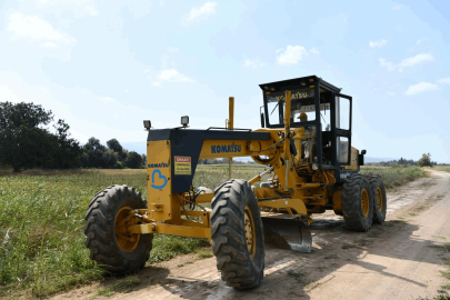 Balıkesir'de tarla ve zeytinlik yollarına büyük dokunuş