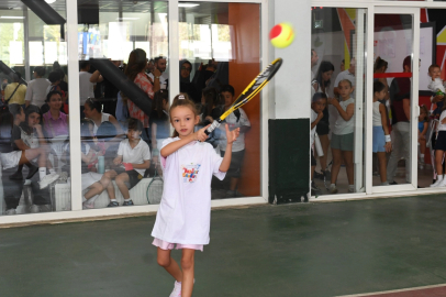 Bursa Osmangazi’de minik raketlerin turnuva heyecanı