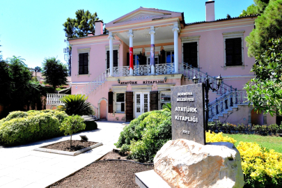 Bornova’da her mahalleye kitap kokusu!