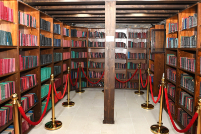 Bursa Osmangazi'de 'Zamansız Kitaplar' kapılarını açtı