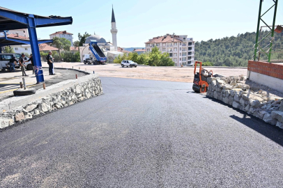 Manisa Büyükşehir'den Gördes'e asfalt