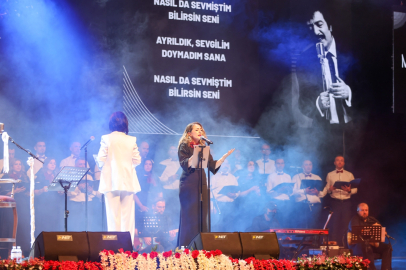 “Müslüm Gürses Şarkıları” unutulmaz bir akşam yaşattı