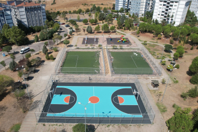 Çayırova'daki Gençlik Parkı’nın sahalarına yenileme