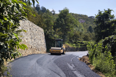 Trabzon’un 18 ilçesinde yollar yenileniyor