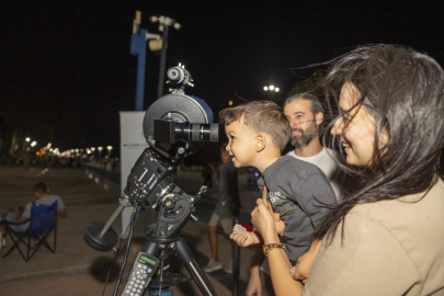 Mersinliler ‘Tam Ay Tutulması’nı seyretti