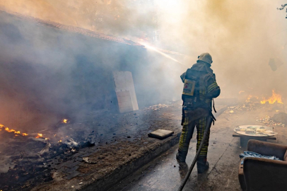 İzmir İtfaiyesi 8 ayda 11 bin 564 yangına müdahale etti