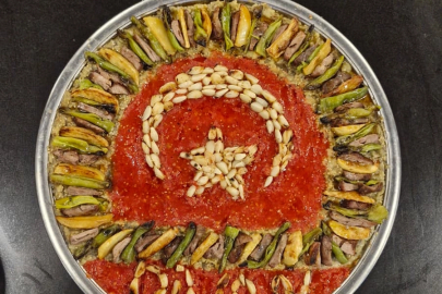 MasterChef Efe'den Türk bayrağı figürlü Tokat Kebabı!