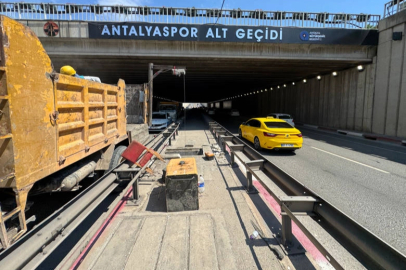 Antalya’da yağmur sezonu öncesi altyapı temizliği hız kazandı