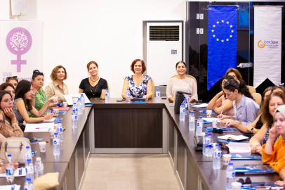 İzmir kadına şiddet karşı Narlıdere'de buluştu