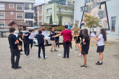 İzmir'de liselilerden farkındalık çalışması