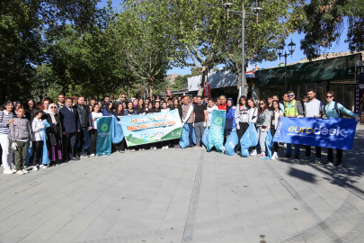 Konya Meram’da çevre farkındalığı yürüyüşü