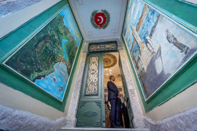 İzmir’in tarihi yapıları gün yüzüne çıkıyor