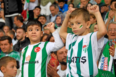 Bursa Osmangazi’nin miniklerinden Bursaspor’a büyük destek