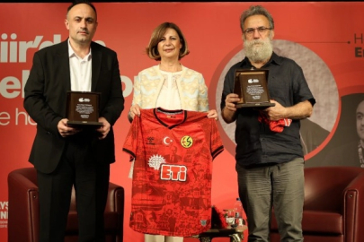 Şiir ve futbol Eskişehir’de buluştu!