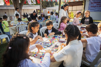 İzmir Bornova’da kitapların ışığında kültür şöleni