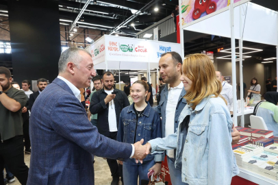 Başkan Büyükakın’dan Kitap Fuarı’na destek
