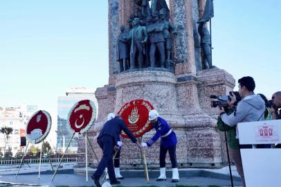 İstanbul'un kurtuluşu Taksim'de kutlandı