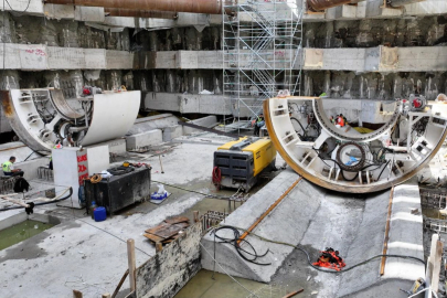 Dev köstebeklerden ikisinin daha montajı başladı