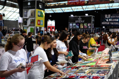 Antalyalılar kitapların büyülü dünyasında buluşuyor