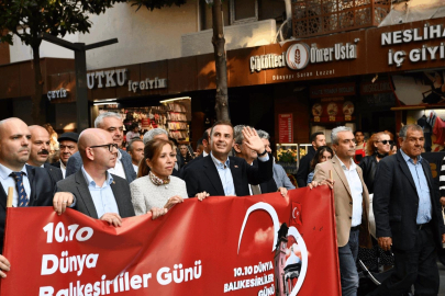 Büyükşehir'den Dünya Balıkesirliler Günü’nde muhteşem kortej