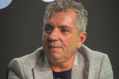 ŞENKARDEŞLER; AZİZ BAŞKAN YOL GÖSTERDİ, SADETTİN BAŞKAN KOLLARI SIVADI.