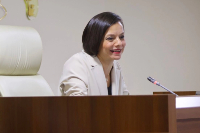 İzmir Karabağlar'da Başkan Kınay muhtarlarla yıl sonu değerlendirmesinde