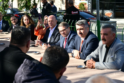 Bursa'da Başkan Yılmaz Vakıf Mahallesi’nde vatandaşlarla buluştu