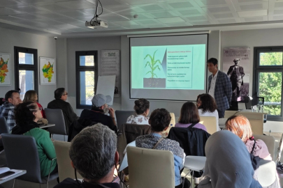 İzmir Efes'te Üretici Pazarı’nda geri dönüşüm haftası