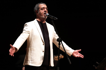 Cem Karaca İzmir'de unutulmaz şarkıları ve anılarıyla hatırlandı