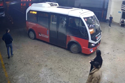 Düzce'de halk otobüsü şoförlerinden örnek davranış