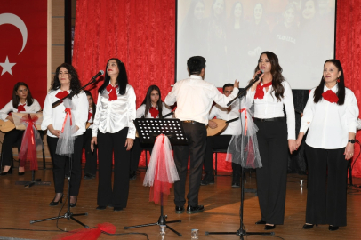 İzmir Çiğli’de türkü rüzgarı!