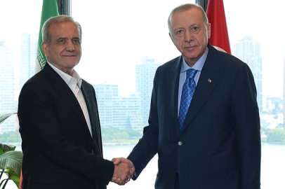 Erdoğan İran Cumhurbaşkanı Pezeşkiyan ile görüştü