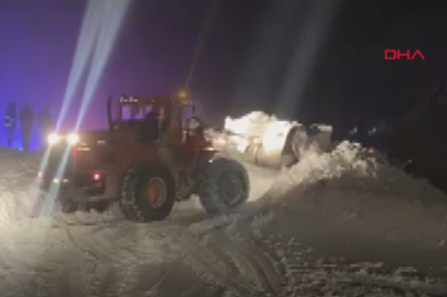 Erzincan - Sivas yoluna çığ düştü! Yollar kapandı