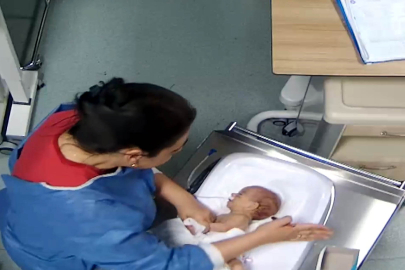 5 günlük bebeğe şiddet uygulayan hemşire için yakalama kararı