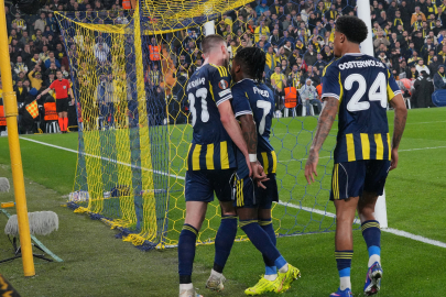 Fenerbahçe, Avrupa Ligi'nde kalmayı garantiledi