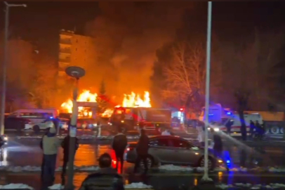 Diyarbakır'da kafede yangın