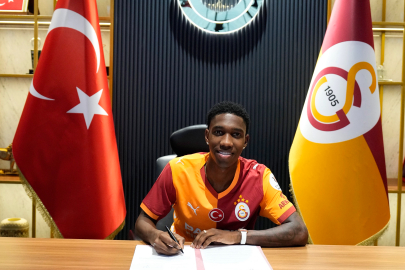 Yaser Asprilla resmen Galatasaray'da