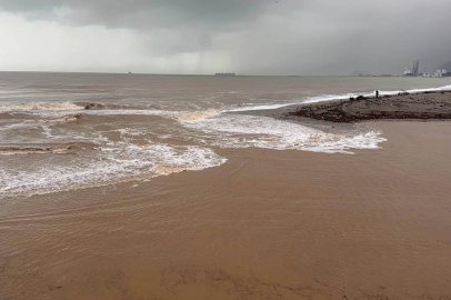 Antalya'yı hortum vurdu! Yeni alarm verildi