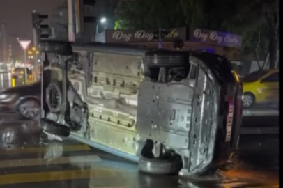 Mersin'de feci çarpışma: Araç takla attı, 2 yaralı